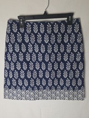 Talbots Women's Navy and White Dabu Printed Pencil Skirt Size 8